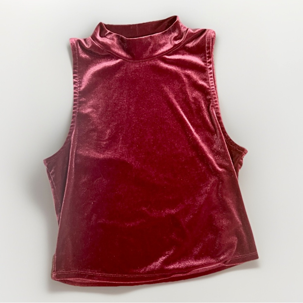 Olive & Oak Sleeveless Velvet Mock Neck Top -   Dusty Rose Mauve